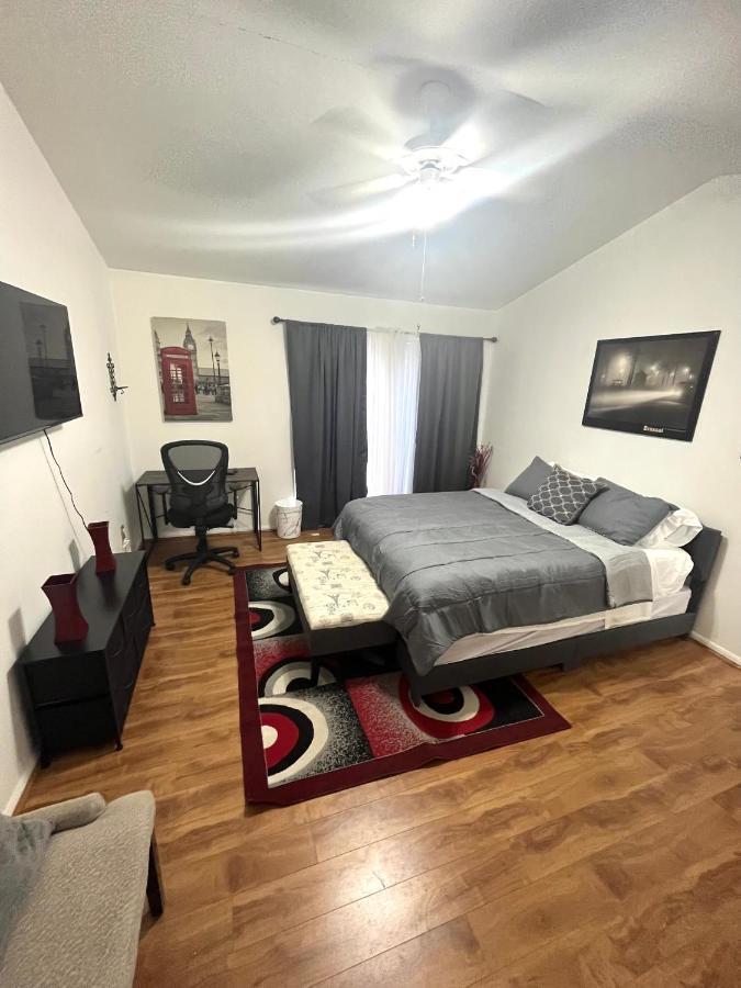 Sherbrooke Square Townhomes Хьюстон Экстерьер фото